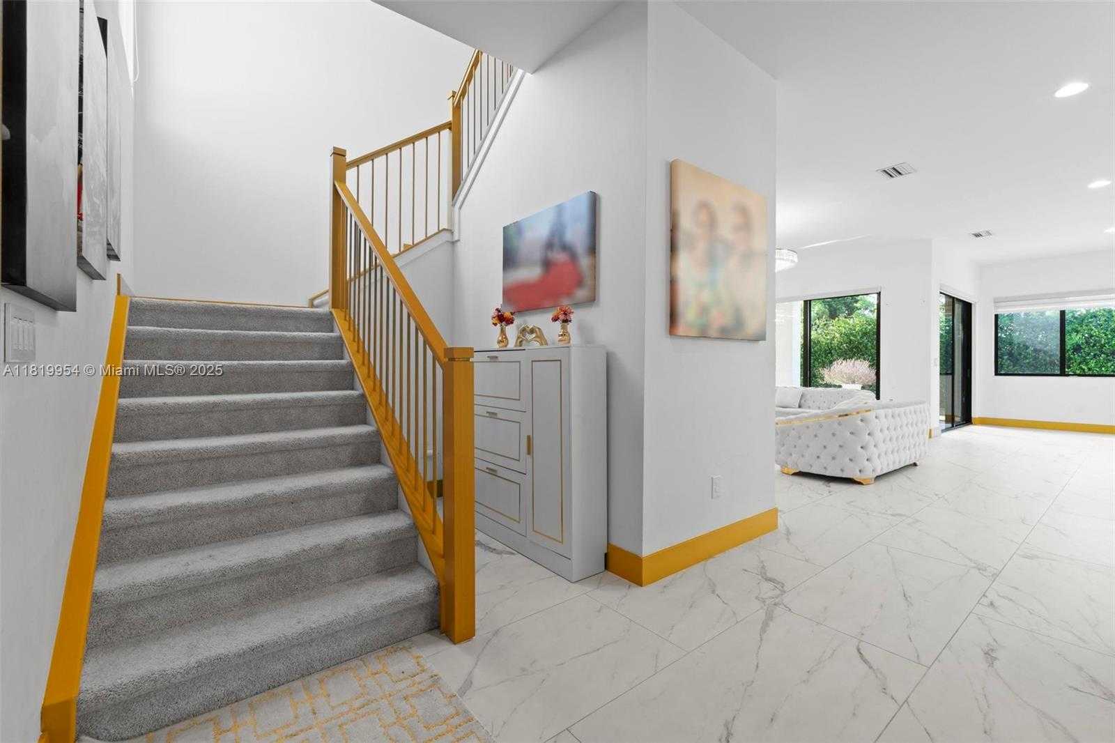 Small Image of 13005 ADDILYN CT, Davie Number 6
