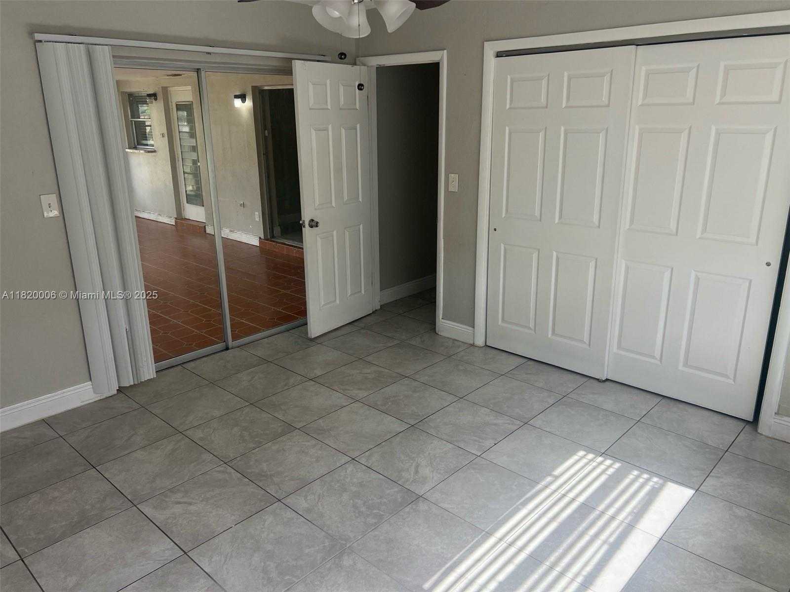 Small Image of 2720 SOUTH WEST 18TH ST, Fort Lauderdale Number 5
