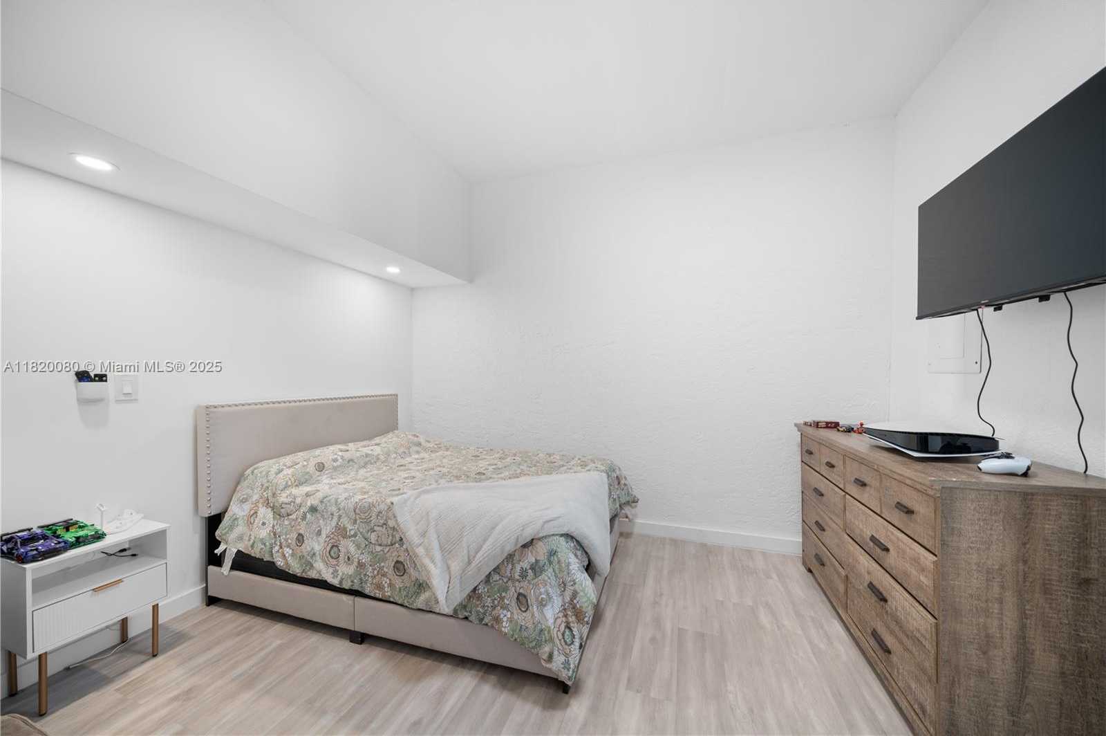 Small Image of 15872 NORTH WEST 21ST ST, Pembroke Pines Number 21