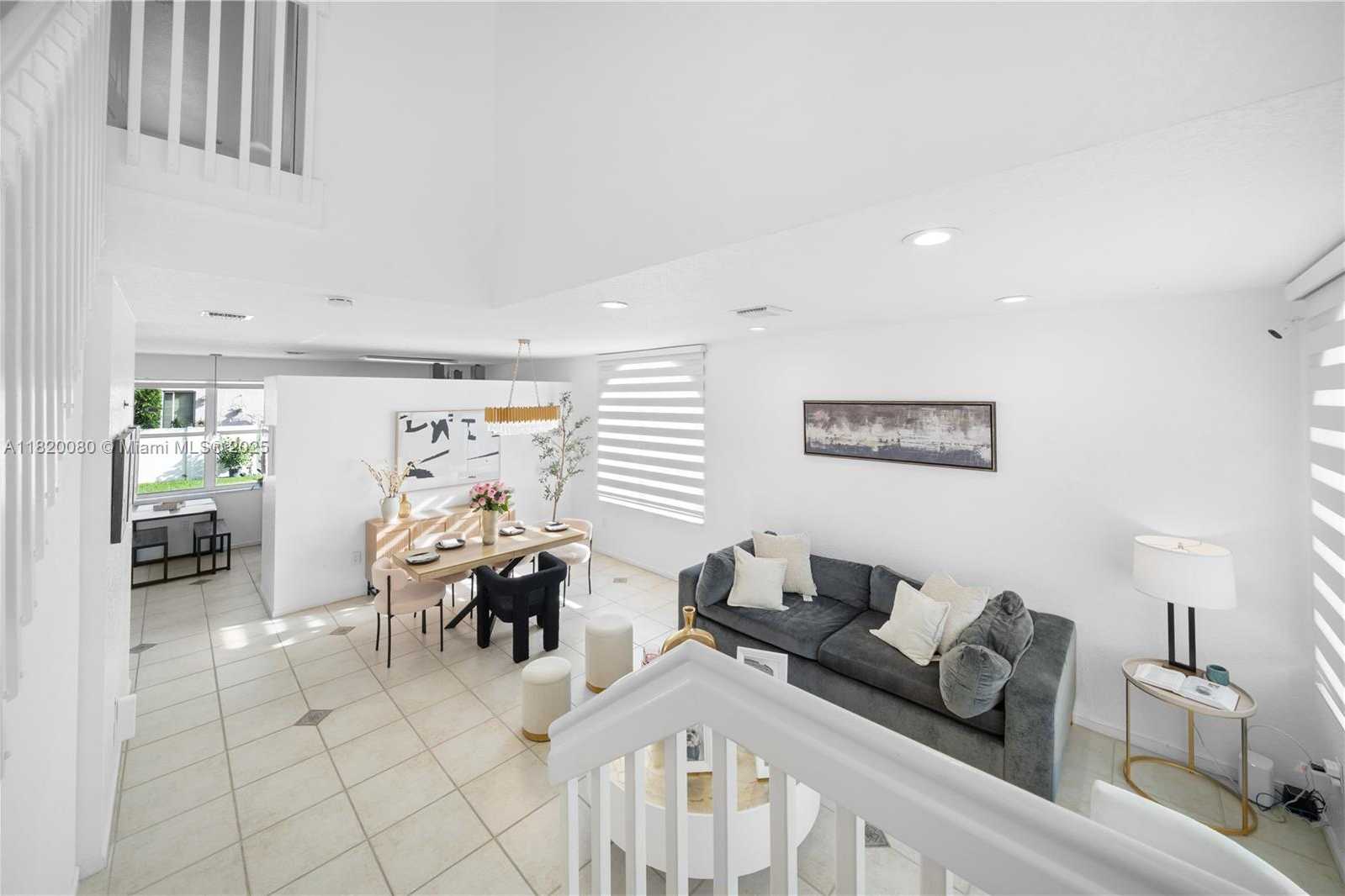 Small Image of 15872 NORTH WEST 21ST ST, Pembroke Pines Number 23