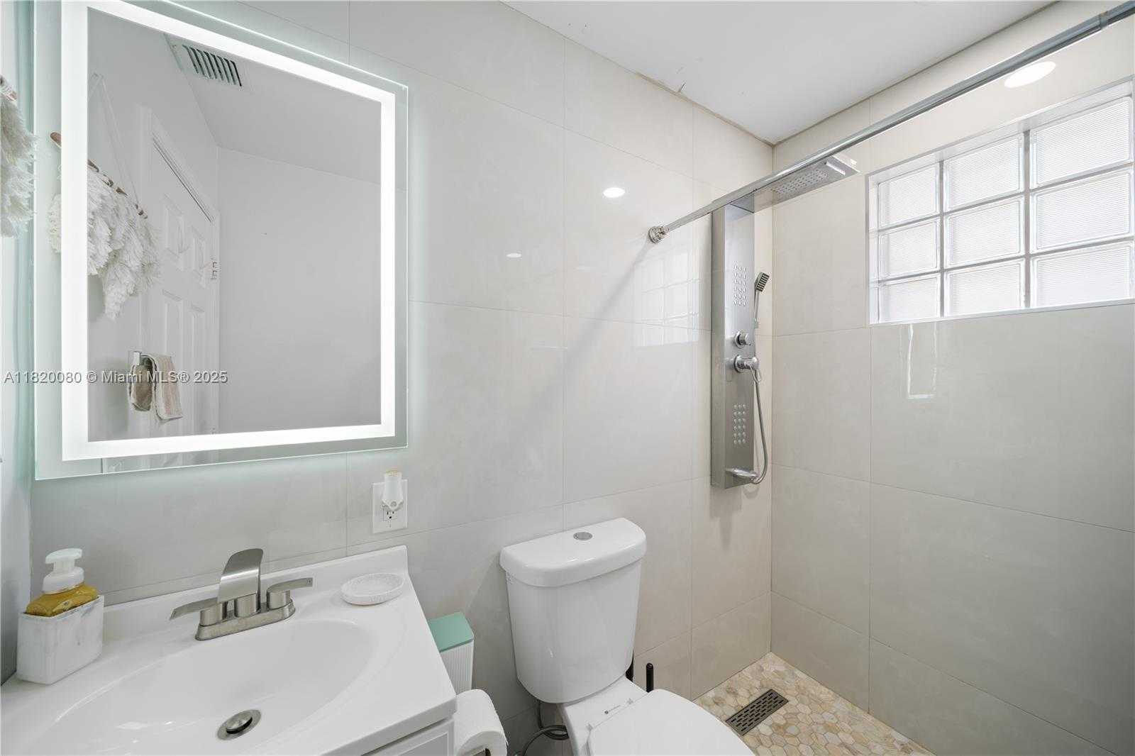 Small Image of 15872 NORTH WEST 21ST ST, Pembroke Pines Number 34