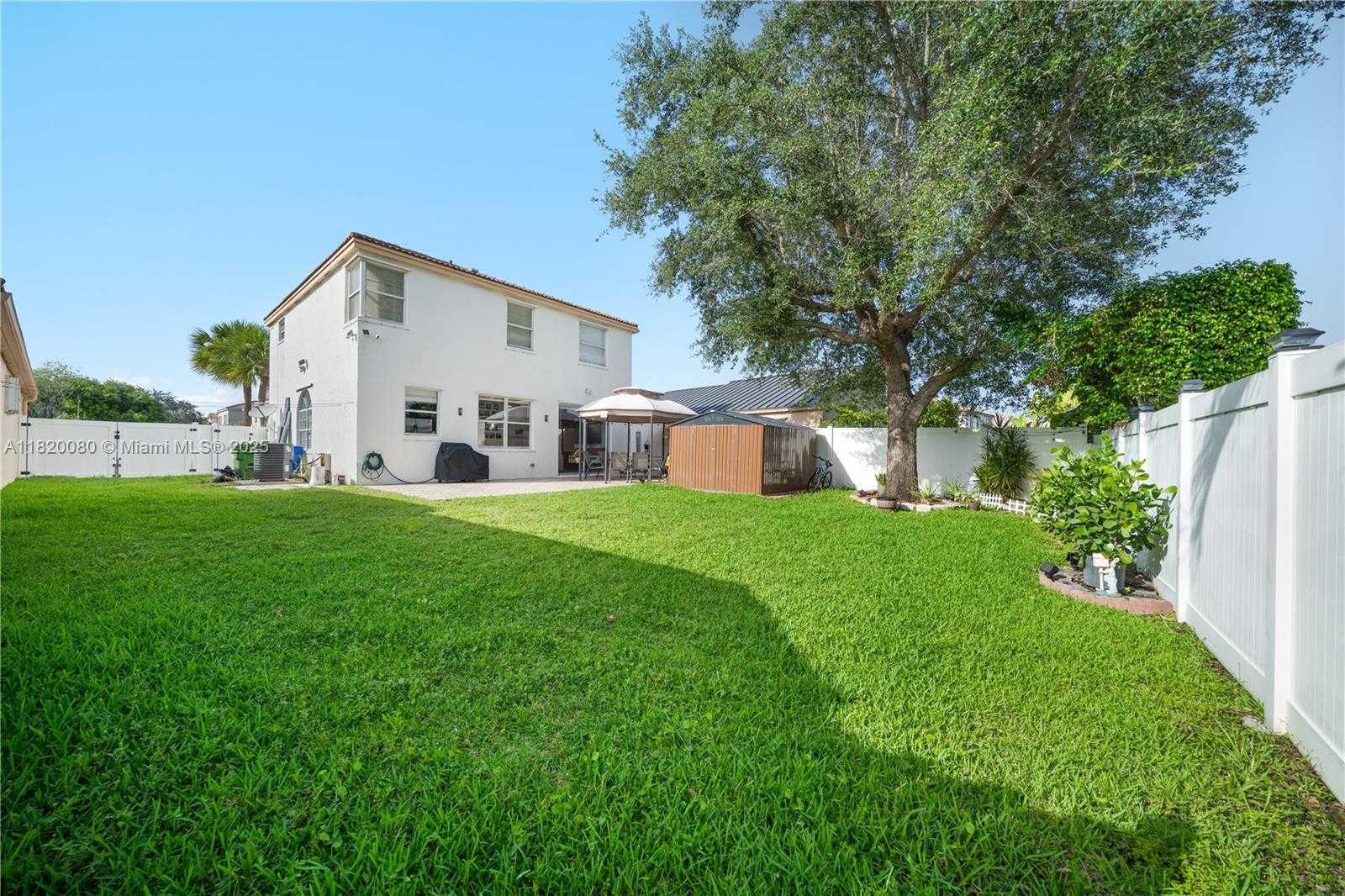 Small Image of 15872 NORTH WEST 21ST ST, Pembroke Pines Number 38