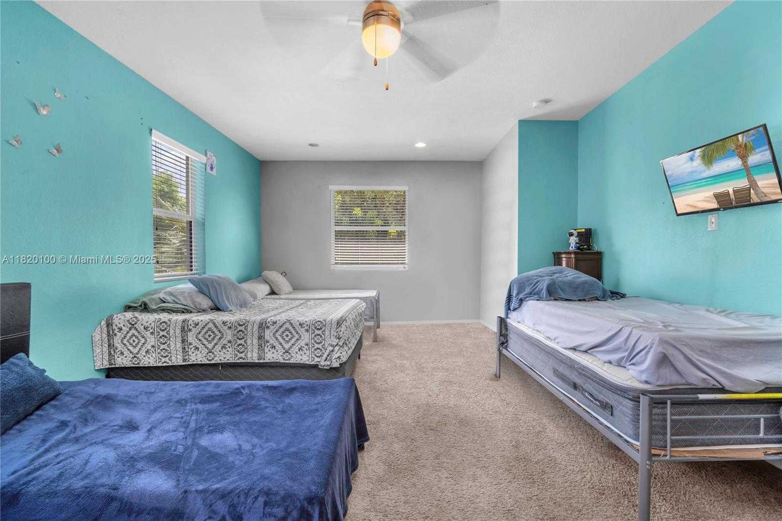 Small Image of 2190 SOUTH EAST 2ND ST, Homestead Number 22