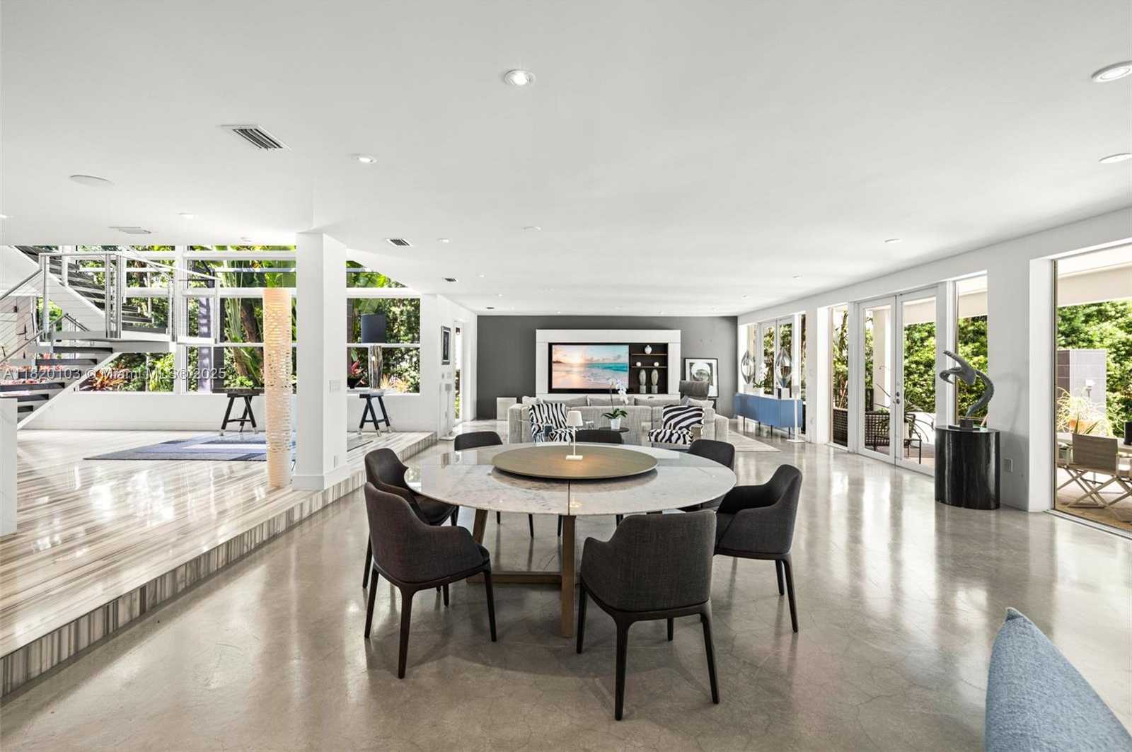 Small Image of 1833 WEST 24TH ST, Miami Beach Number 11