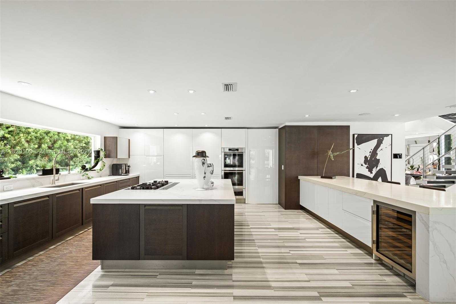 Small Image of 1833 WEST 24TH ST, Miami Beach Number 16