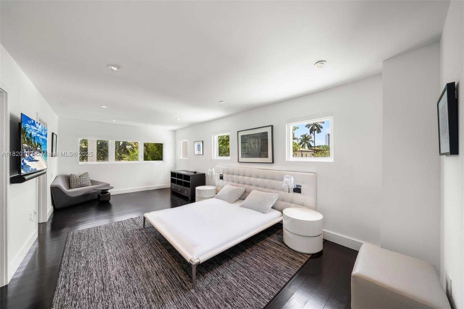 Small Image of 1833 WEST 24TH ST, Miami Beach Number 30