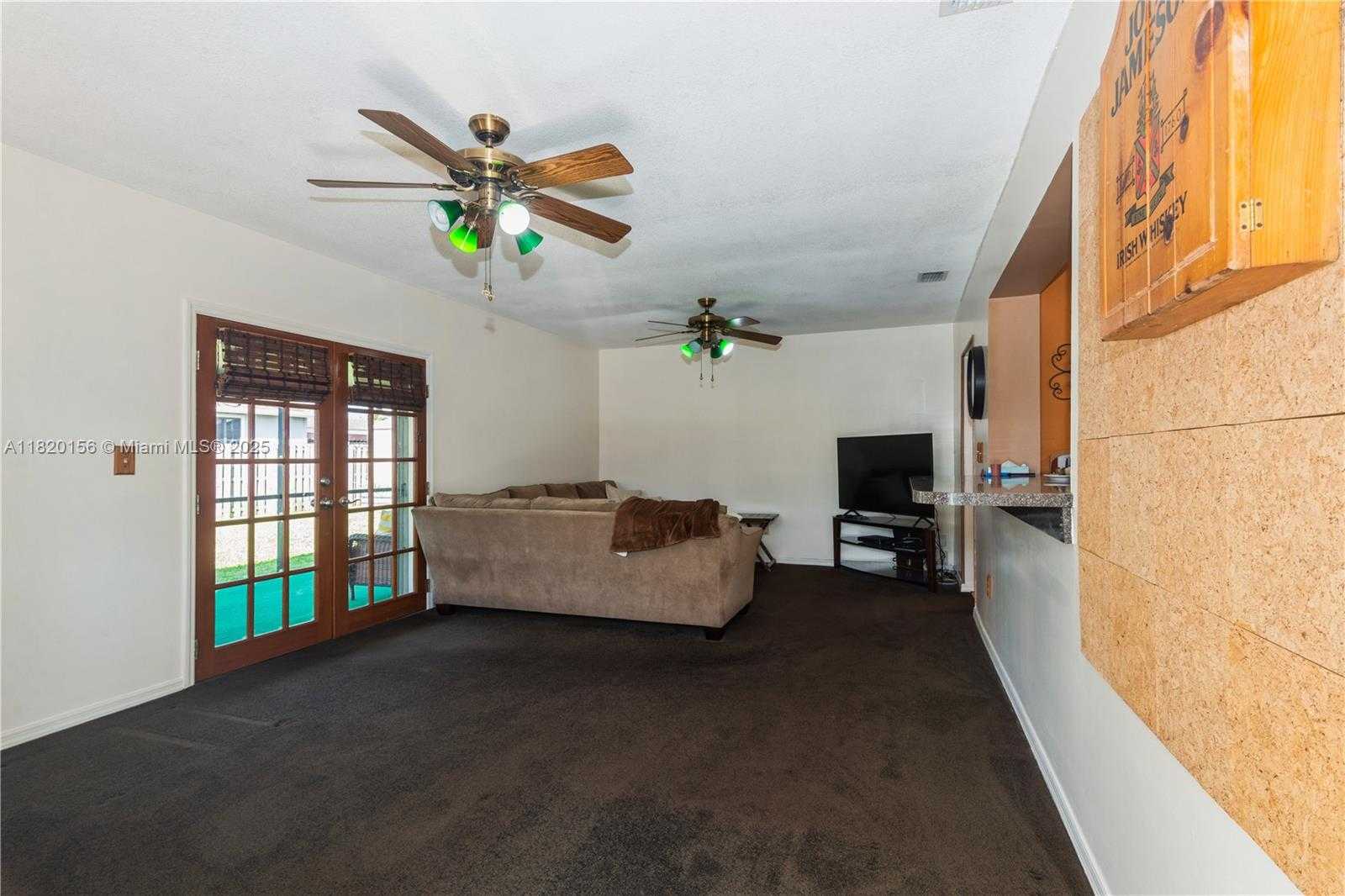 Small Image of 9540 LISA RD, Cutler Bay Number 14