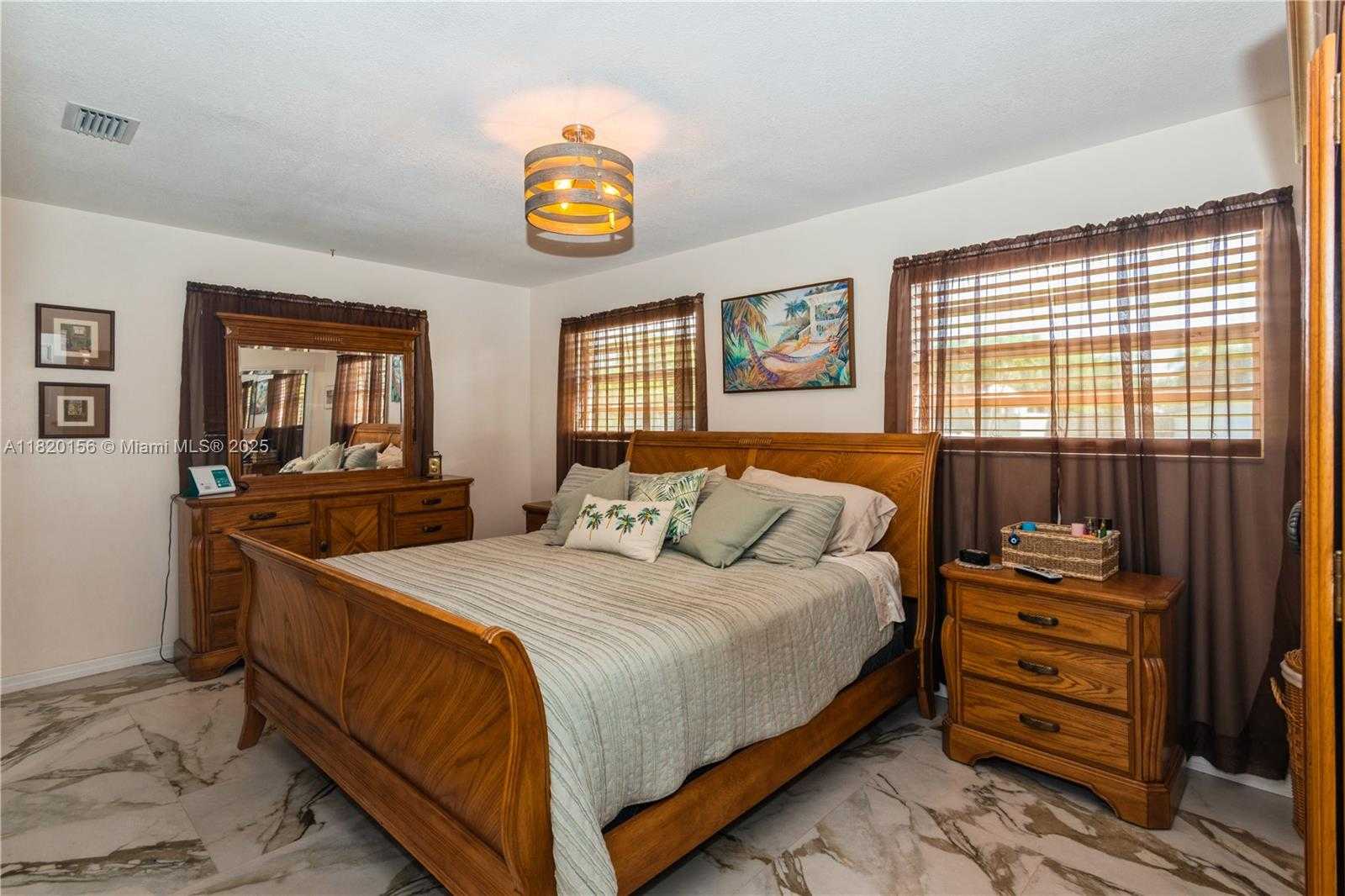 Small Image of 9540 LISA RD, Cutler Bay Number 20