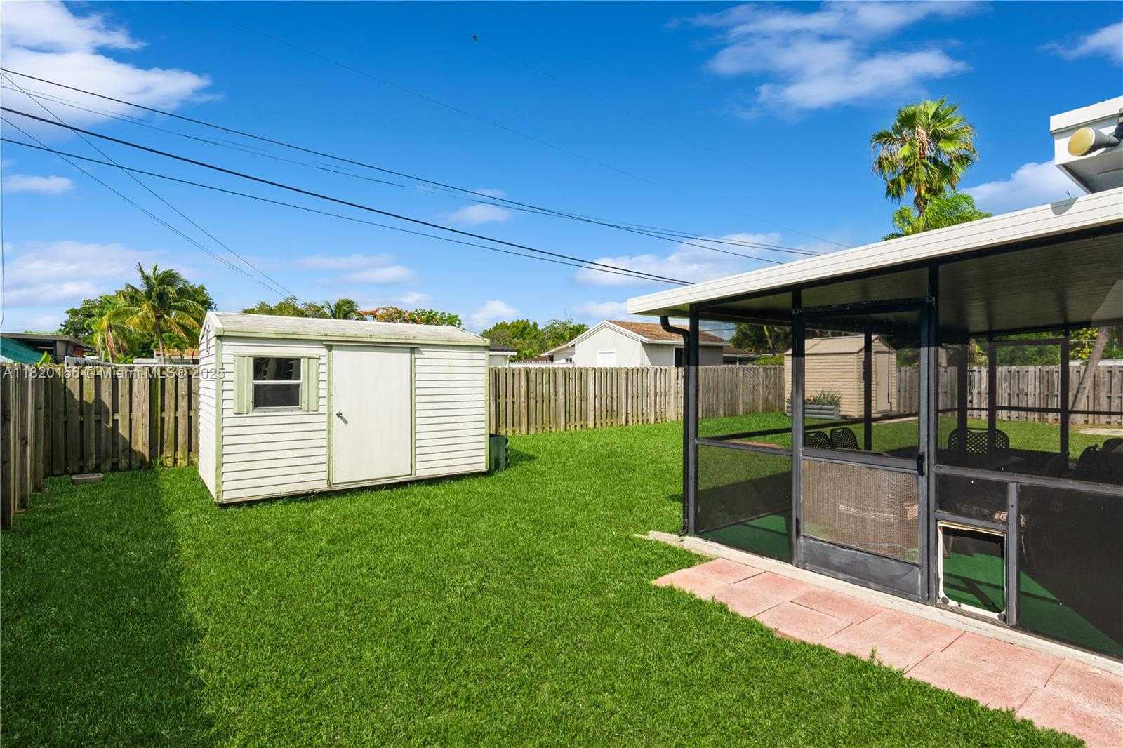 Small Image of 9540 LISA RD, Cutler Bay Number 24