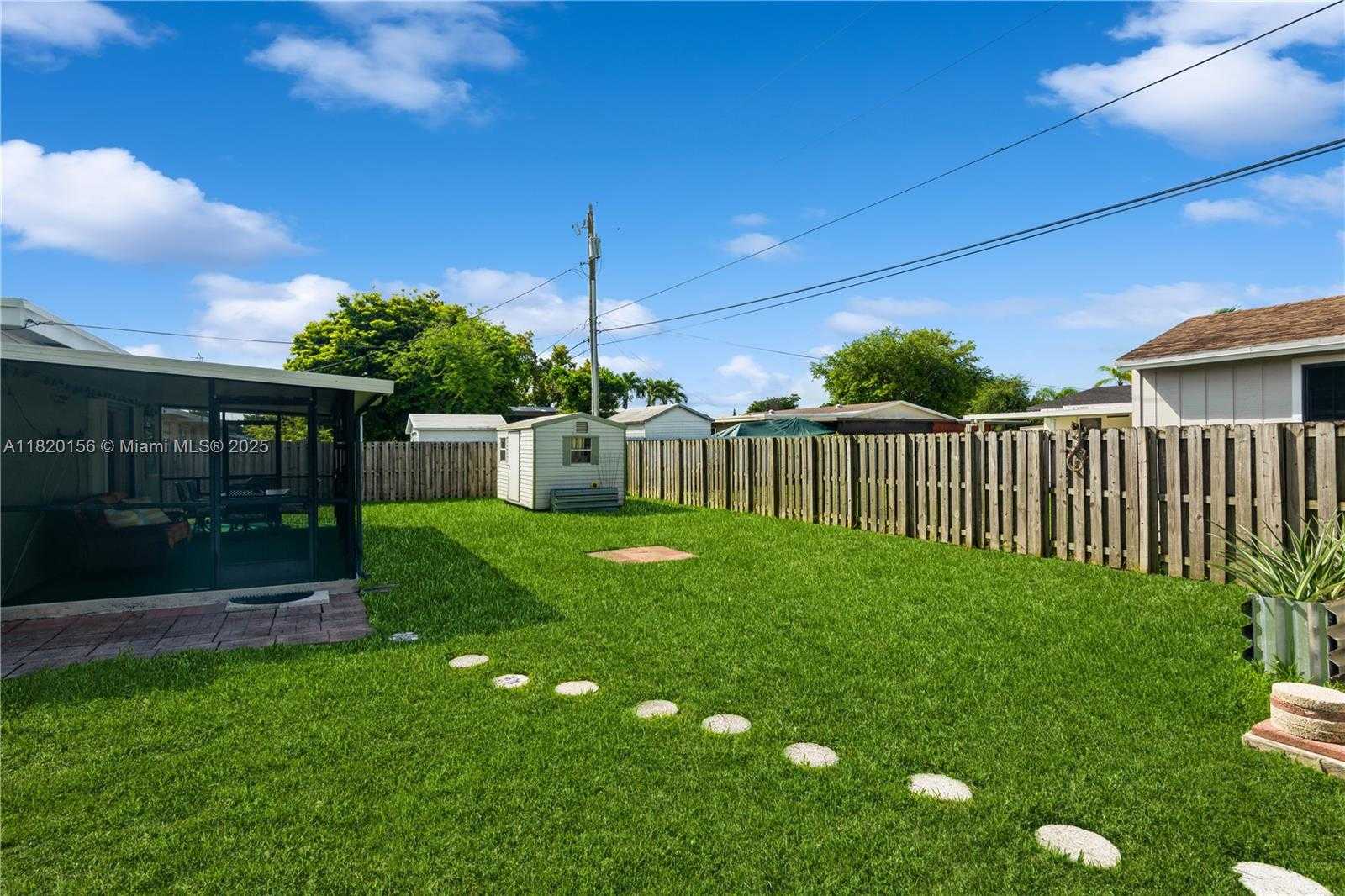 Small Image of 9540 LISA RD, Cutler Bay Number 27