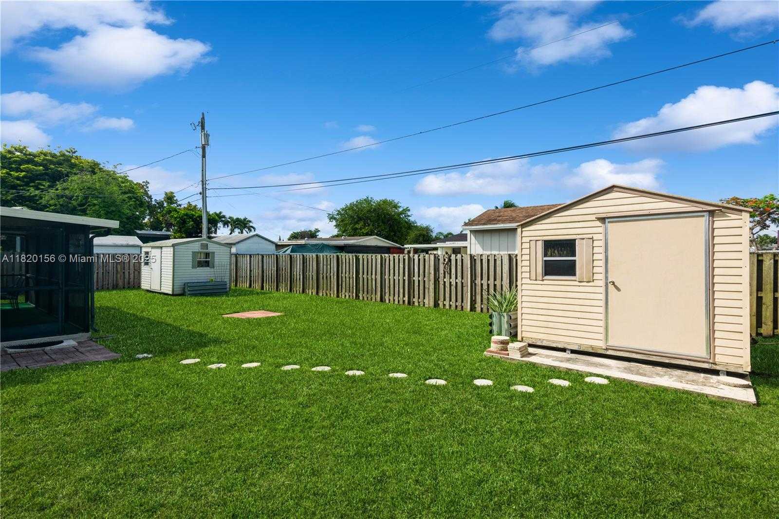 Small Image of 9540 LISA RD, Cutler Bay Number 32