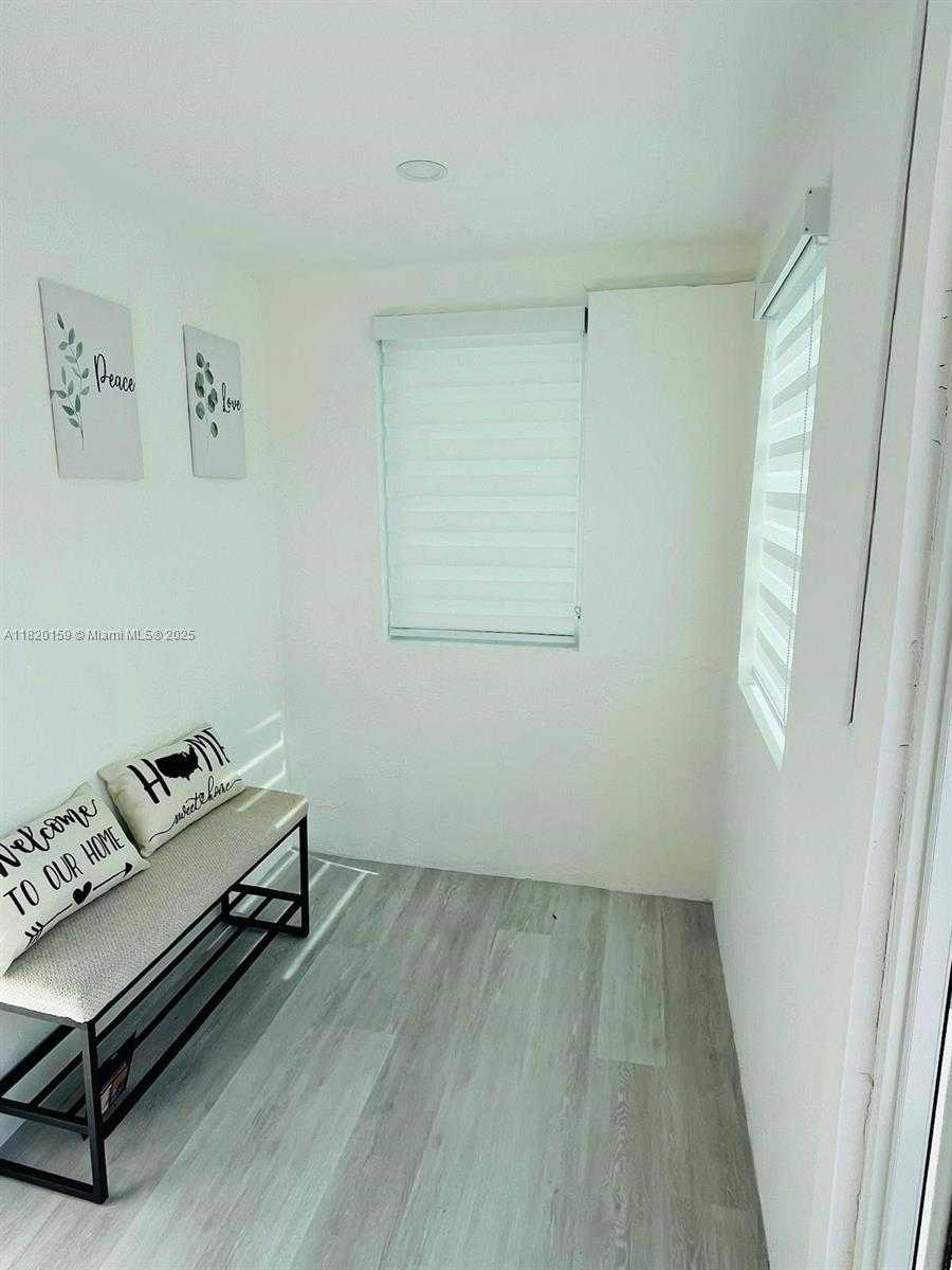 Small Image of 872 NORTH WEST 16TH TER, Fort Lauderdale Number 12
