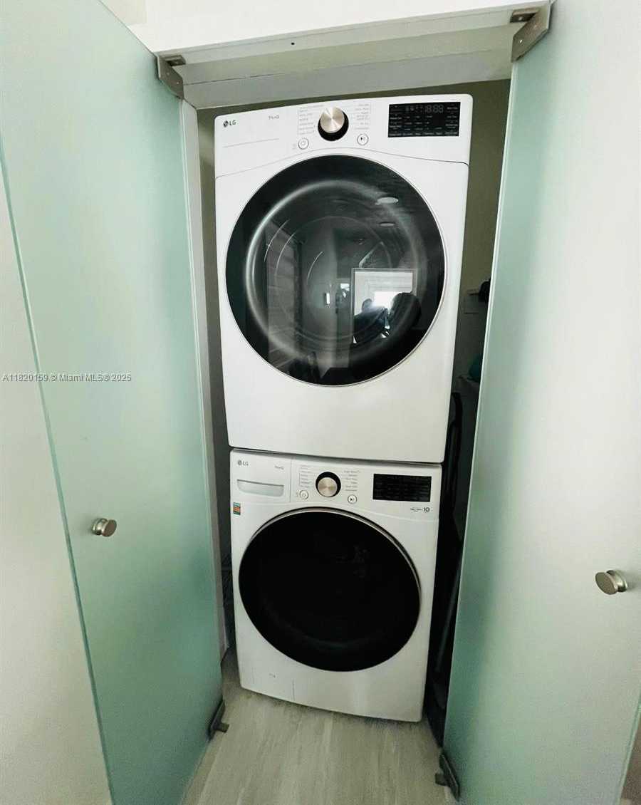 Small Image of 872 NORTH WEST 16TH TER, Fort Lauderdale Number 19