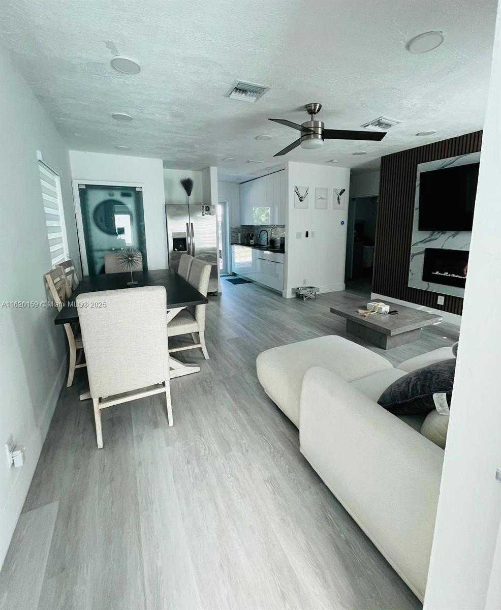 Small Image of 872 NORTH WEST 16TH TER, Fort Lauderdale Number 7
