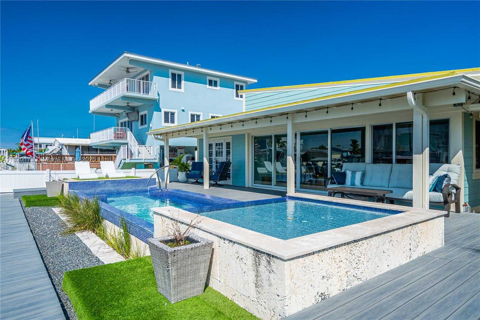Small Image of 250 LOWER MATECUMBE RD, Key Largo Number 13