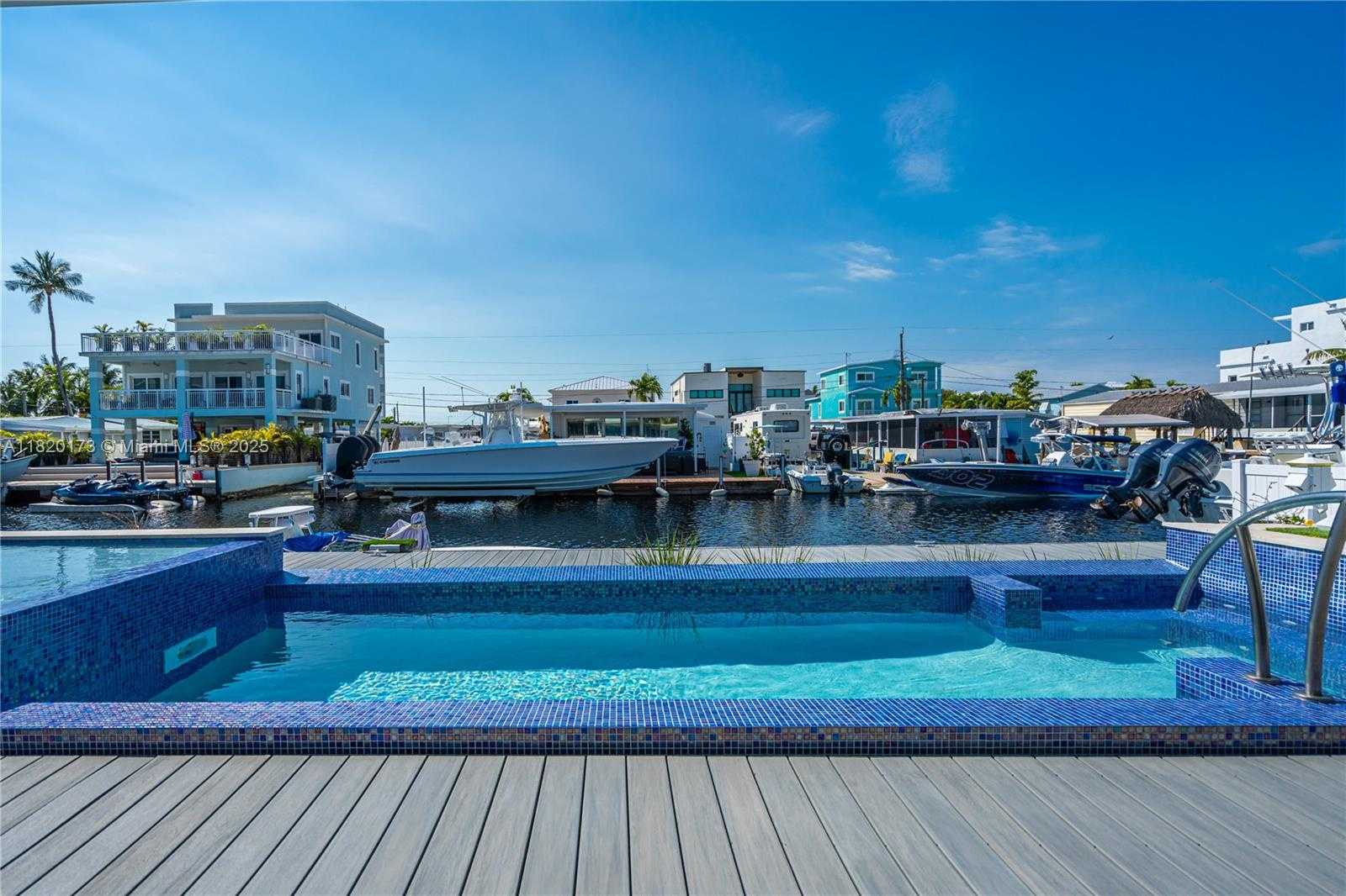 Small Image of 250 LOWER MATECUMBE RD, Key Largo Number 23