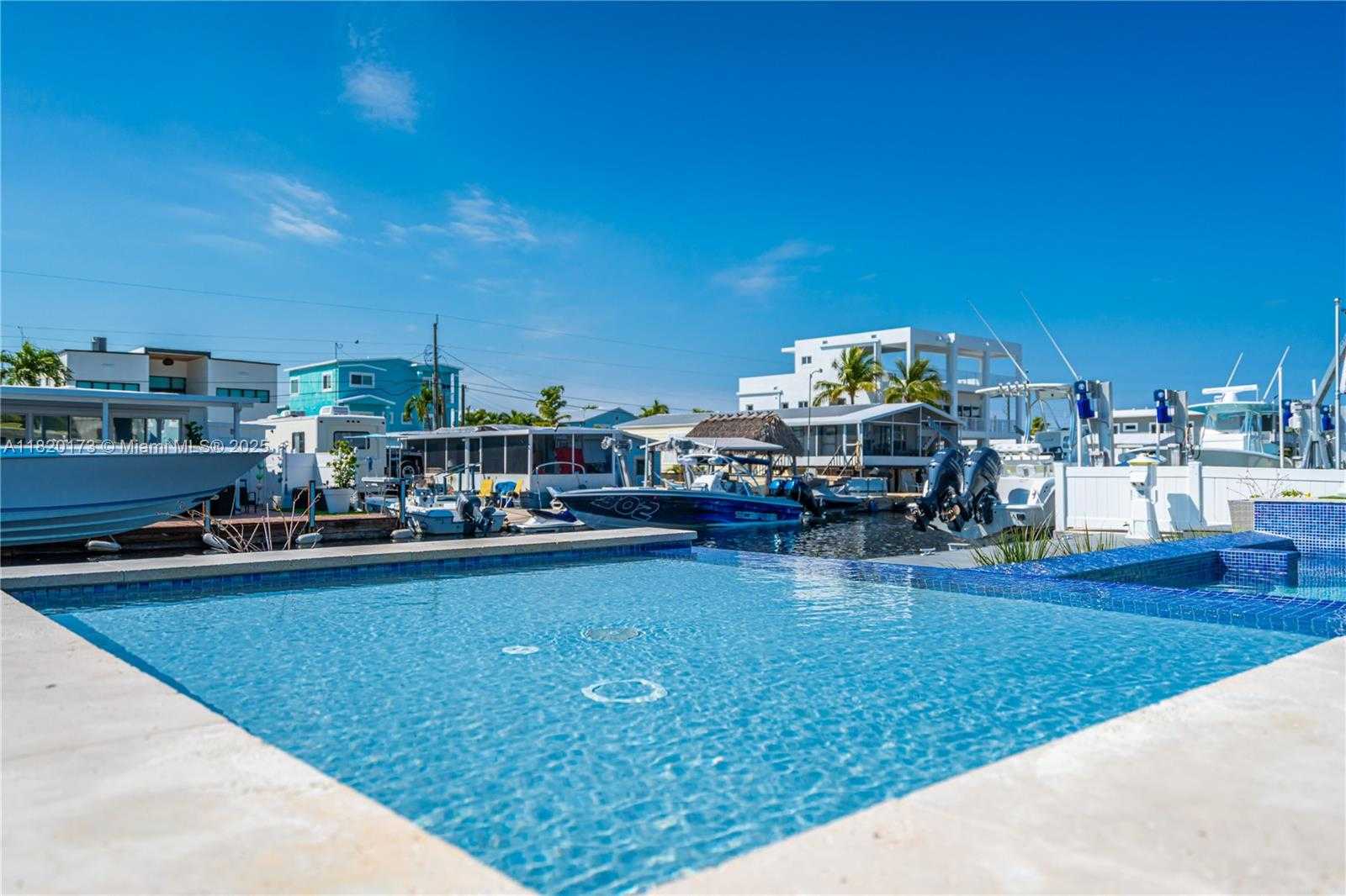Small Image of 250 LOWER MATECUMBE RD, Key Largo Number 24