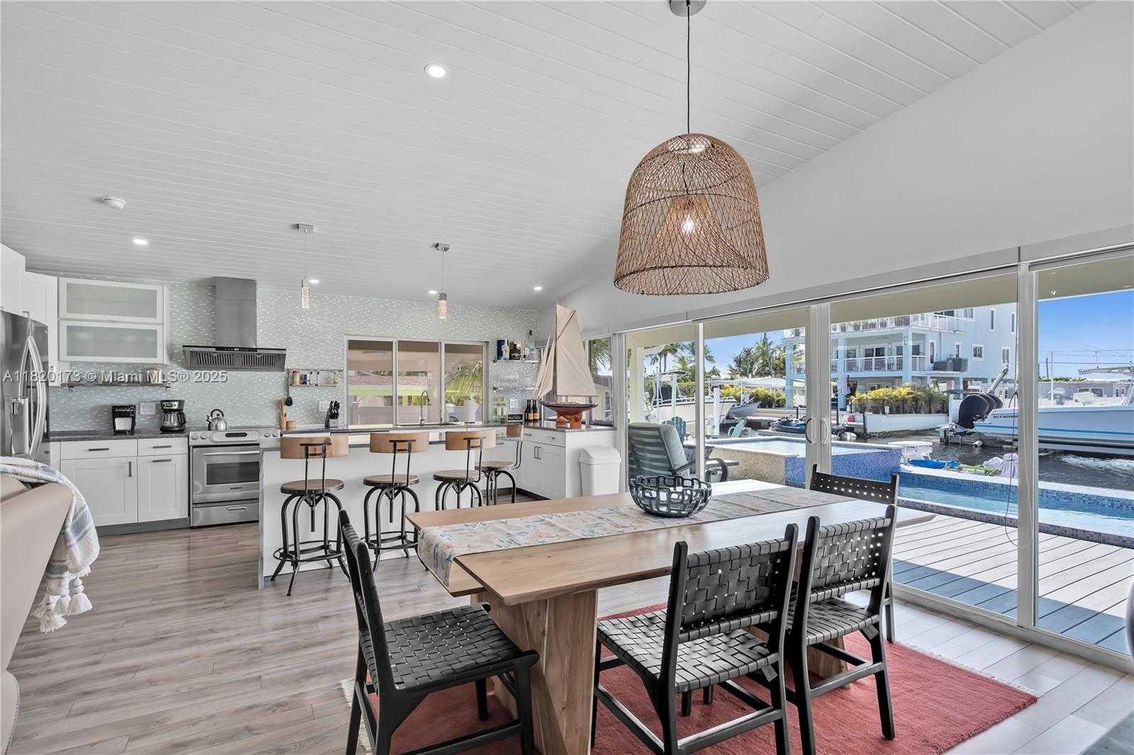 Small Image of 250 LOWER MATECUMBE RD, Key Largo Number 40