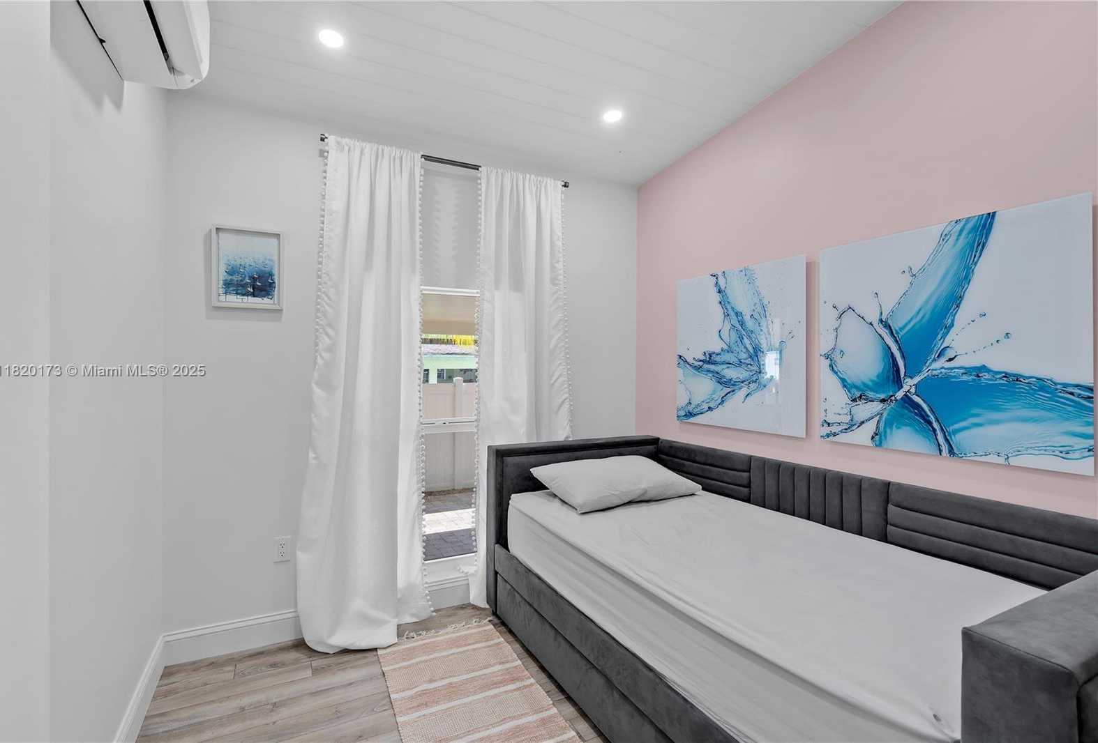 Small Image of 250 LOWER MATECUMBE RD, Key Largo Number 42