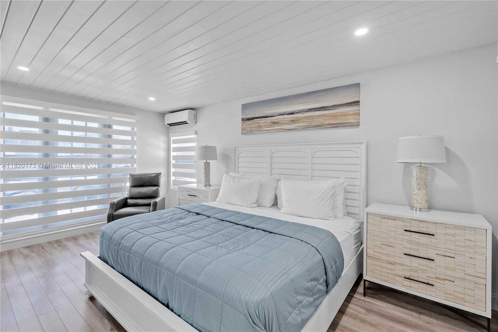 Small Image of 250 LOWER MATECUMBE RD, Key Largo Number 45