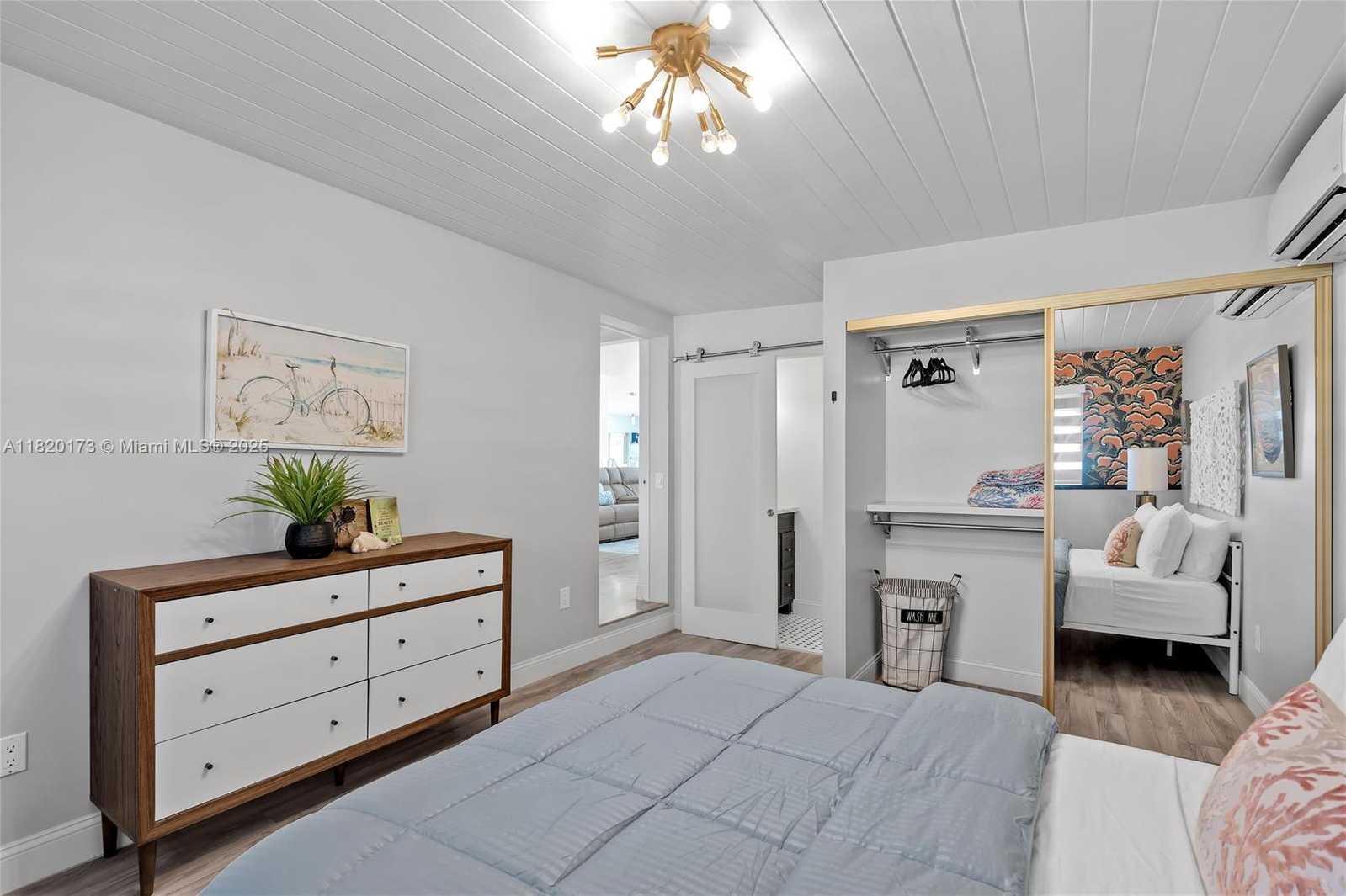 Small Image of 250 LOWER MATECUMBE RD, Key Largo Number 56