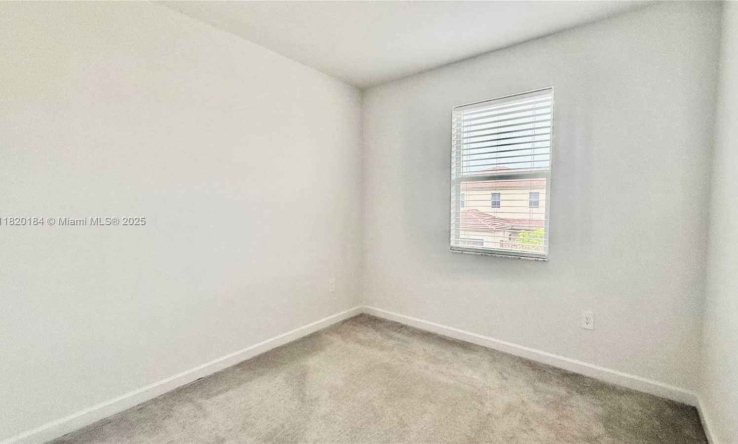 Small Image of 26486 SOUTH WEST 148TH CT, Homestead Number 16