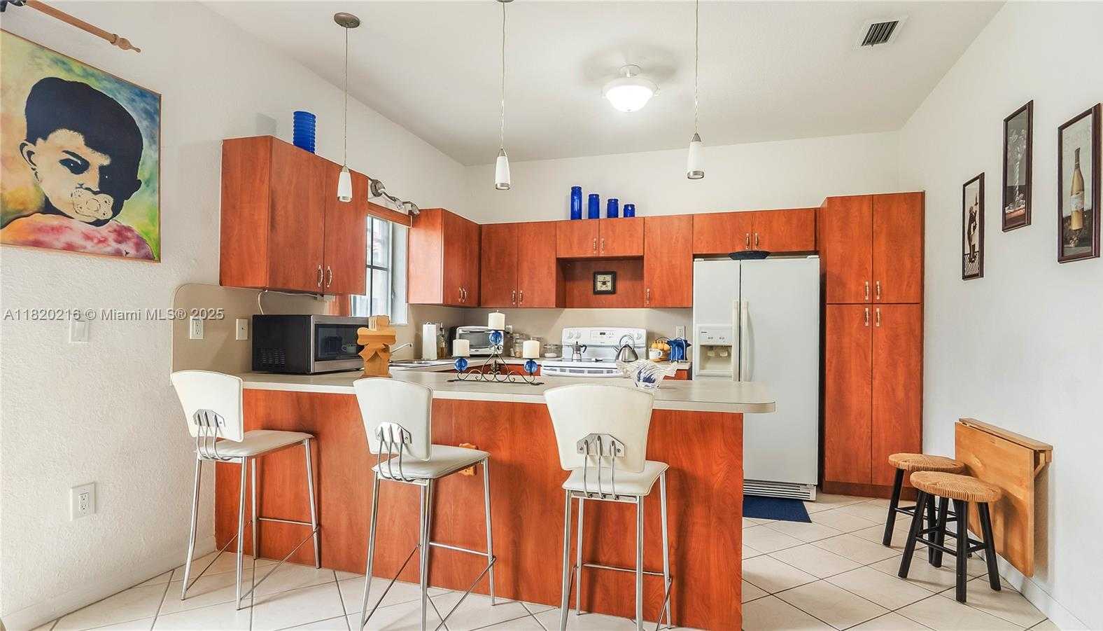 Small Image of 19730 NORTH WEST 78TH PATH, Hialeah Number 11