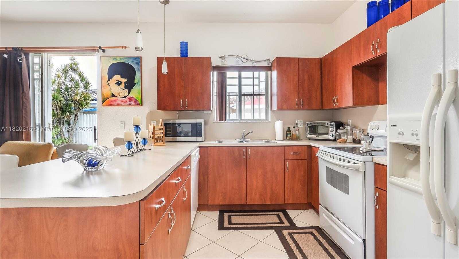 Small Image of 19730 NORTH WEST 78TH PATH, Hialeah Number 13