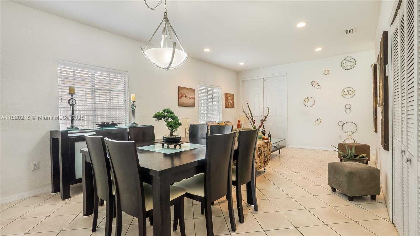 Small Image of 19730 NORTH WEST 78TH PATH, Hialeah Number 8