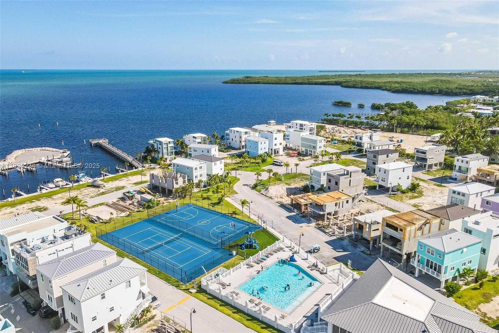Small Image of 94825 OVERSEAS HWY #237, Key Largo Number 22