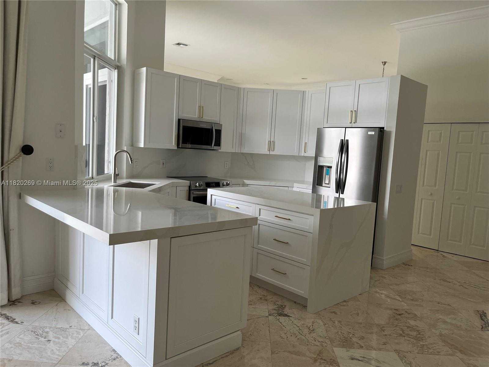 Small Image of 1290 GINGER CIR, Weston Number 17