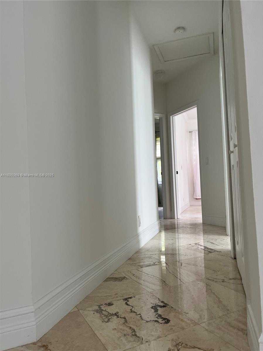 Small Image of 1290 GINGER CIR, Weston Number 19