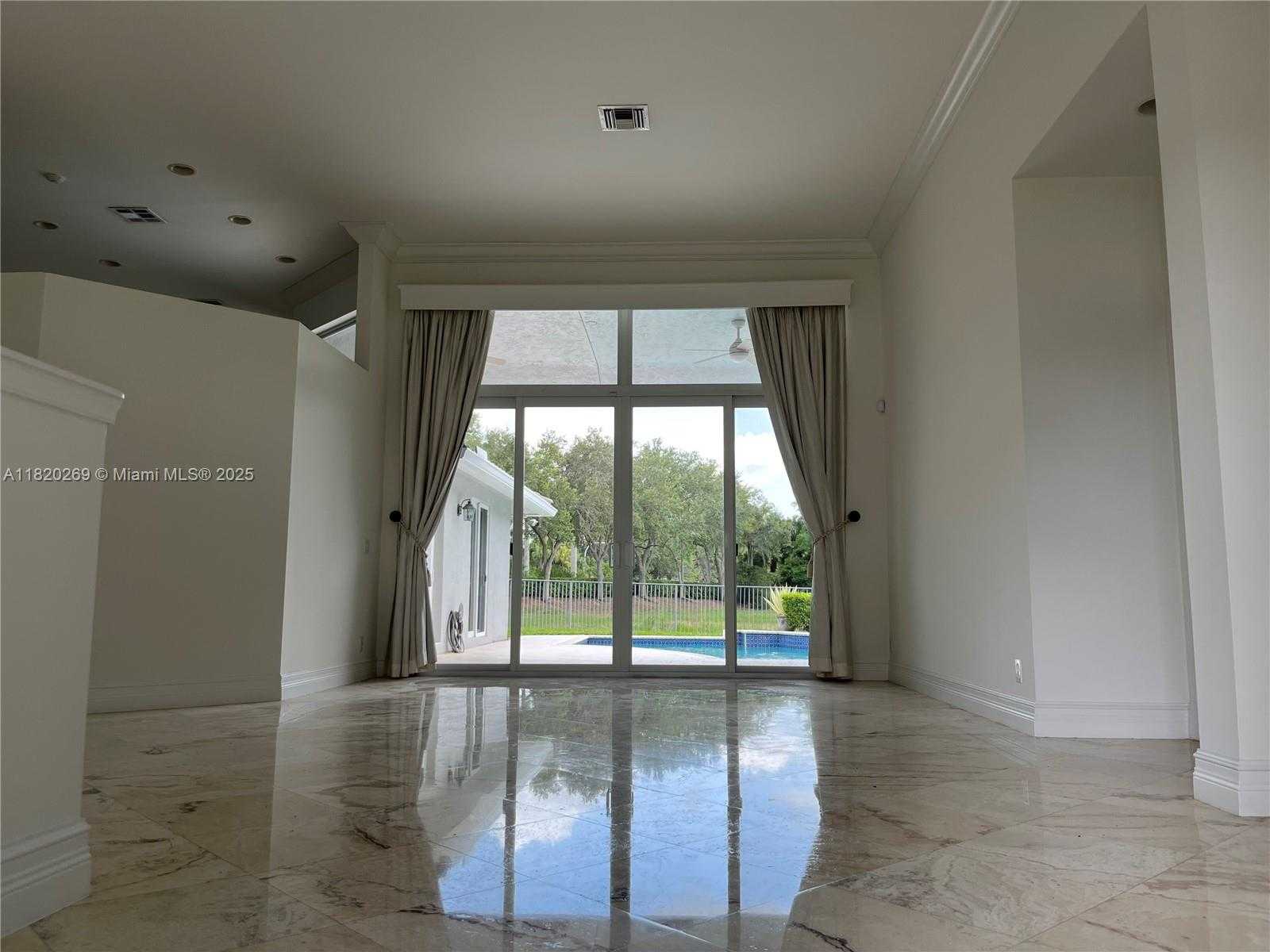 Small Image of 1290 GINGER CIR, Weston Number 2