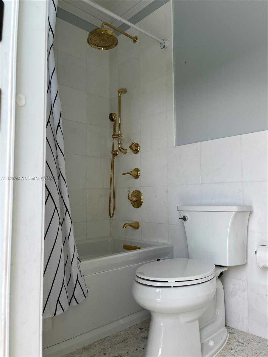Small Image of 1290 GINGER CIR, Weston Number 22