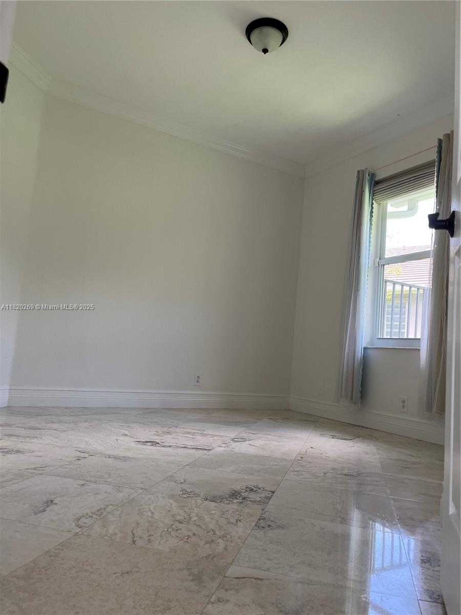 Small Image of 1290 GINGER CIR, Weston Number 24