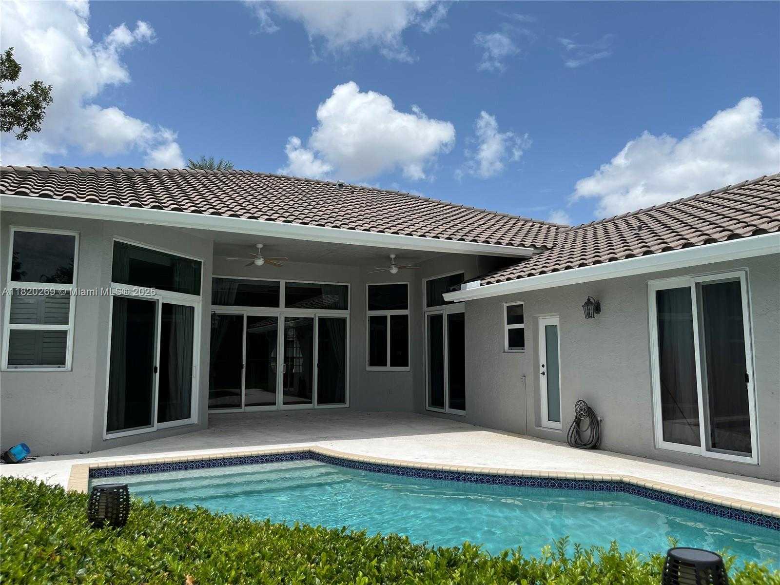 Small Image of 1290 GINGER CIR, Weston Number 26