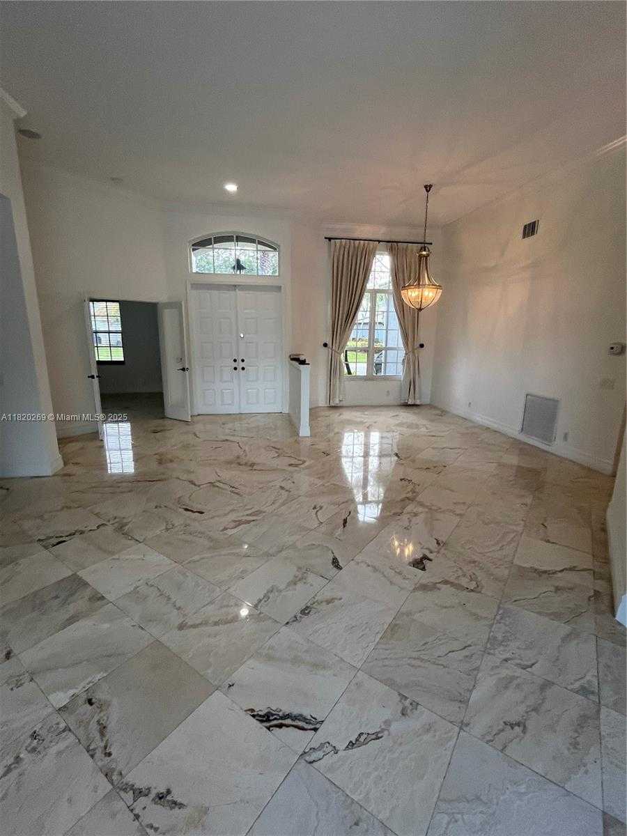 Small Image of 1290 GINGER CIR, Weston Number 5