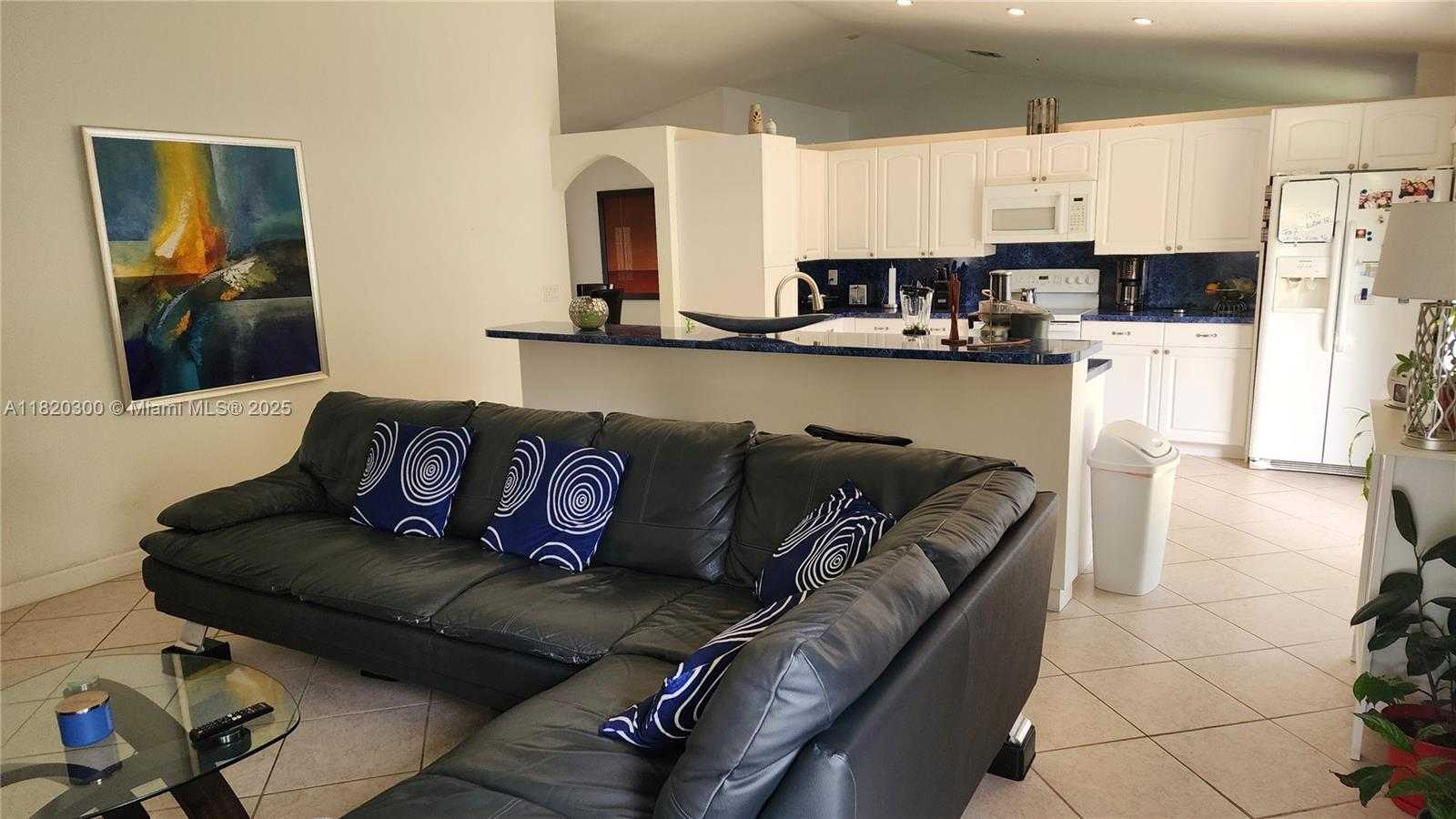 Small Image of 930 NORTH WEST 96TH AVE, Plantation Number 13