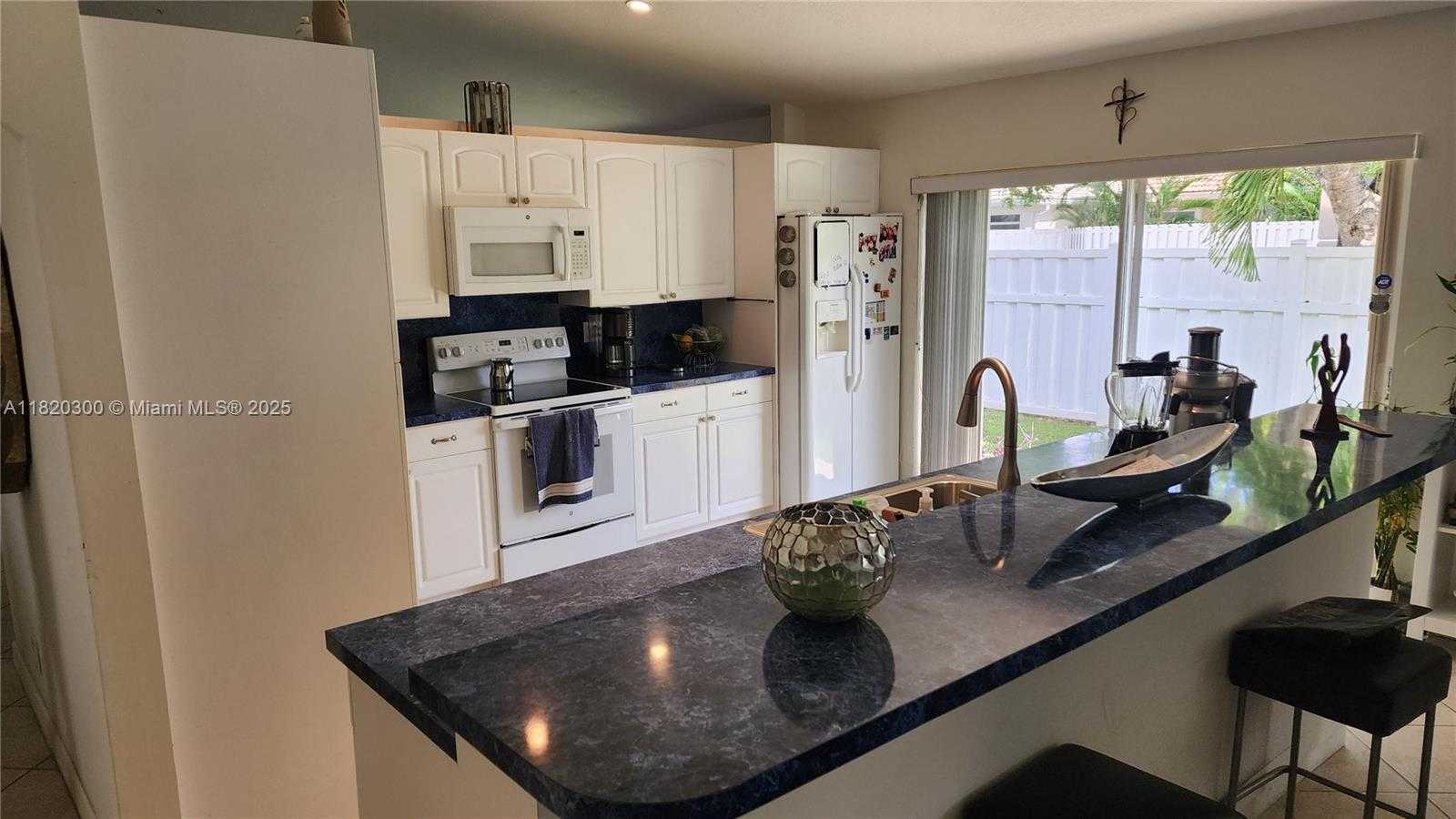 Small Image of 930 NORTH WEST 96TH AVE, Plantation Number 15