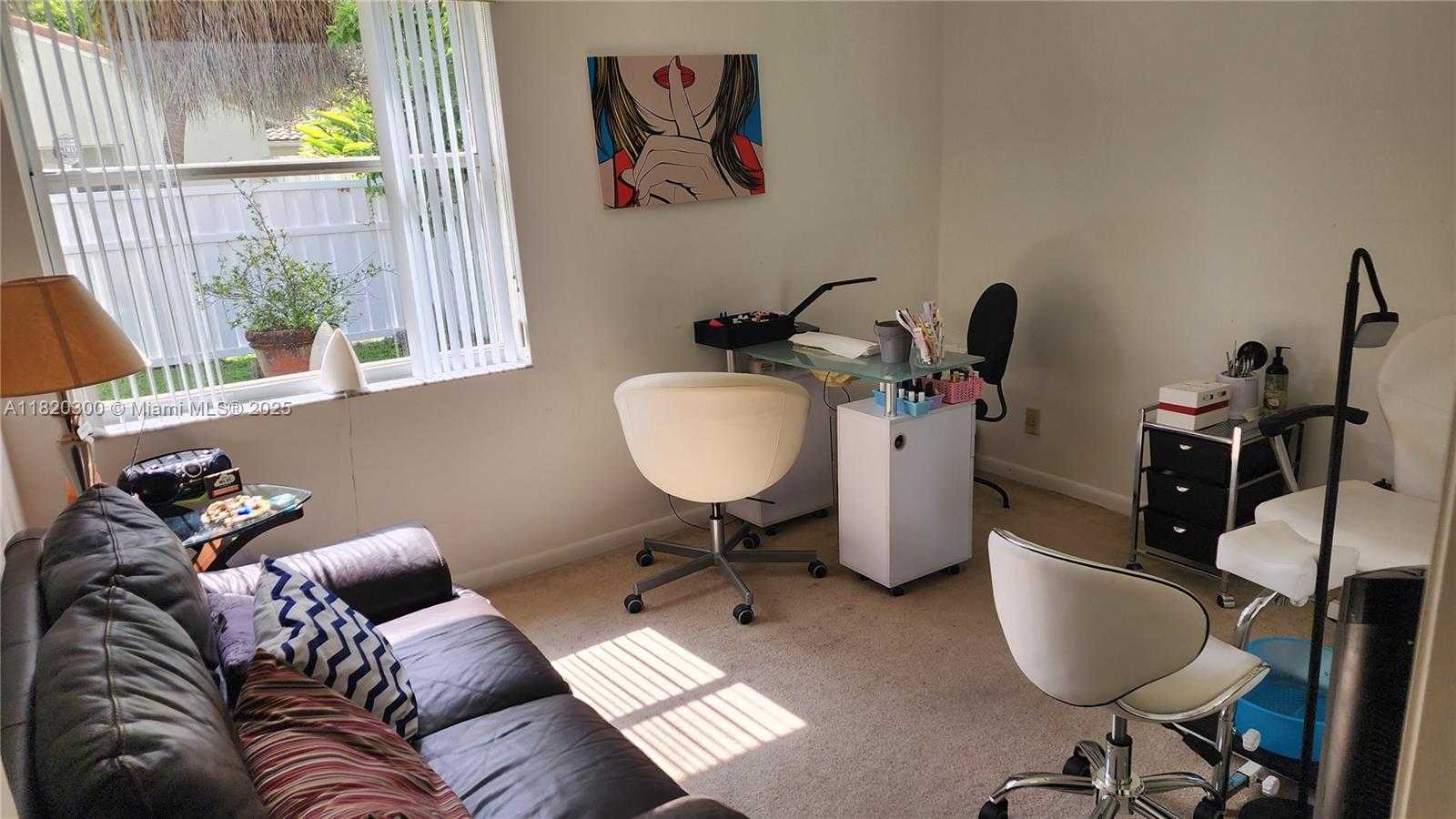 Small Image of 930 NORTH WEST 96TH AVE, Plantation Number 24
