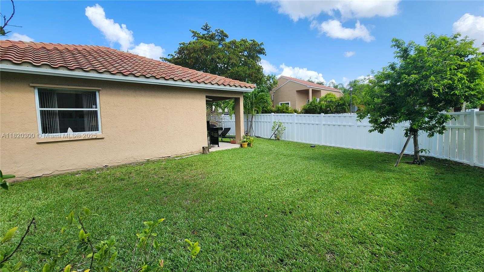 Small Image of 930 NORTH WEST 96TH AVE, Plantation Number 48