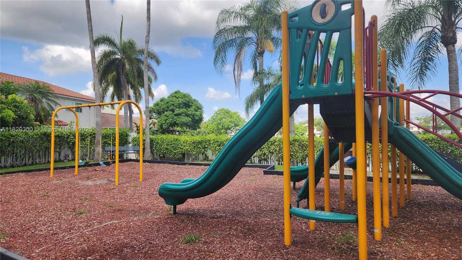 Small Image of 930 NORTH WEST 96TH AVE, Plantation Number 52
