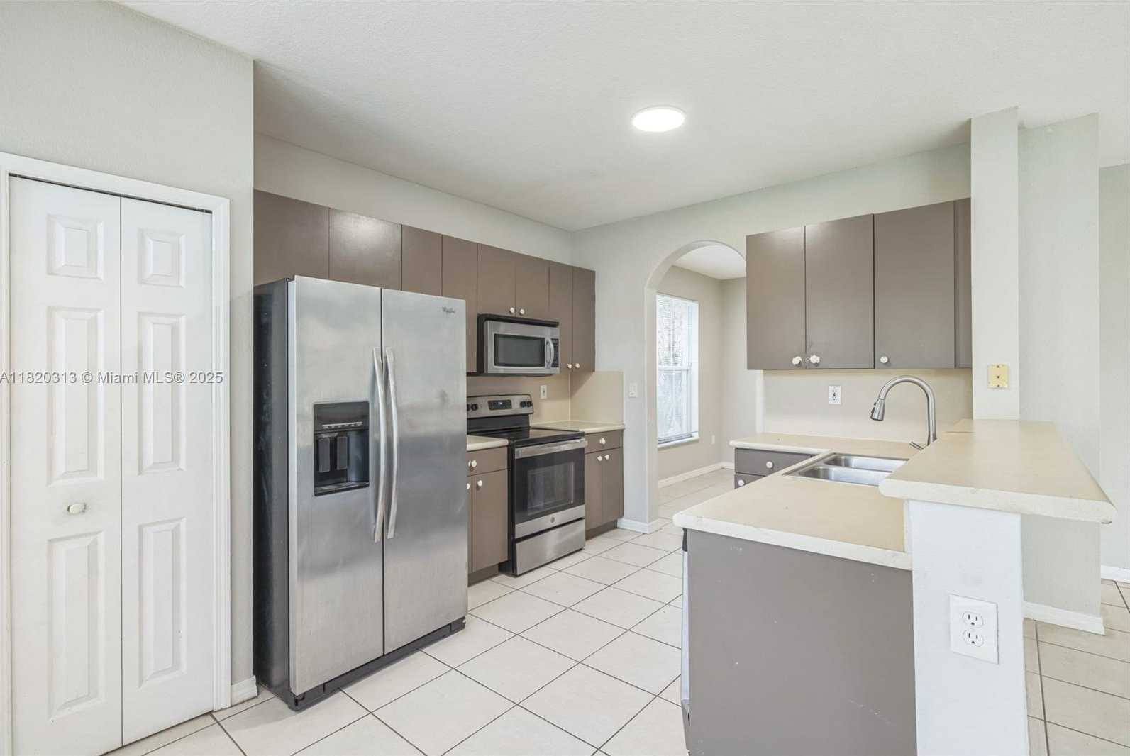 Small Image of 24034 SOUTH WEST 107TH CT, Homestead Number 13