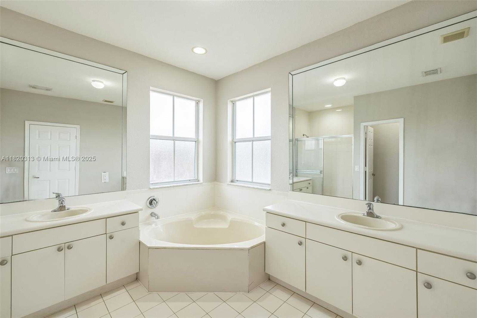 Small Image of 24034 SOUTH WEST 107TH CT, Homestead Number 16