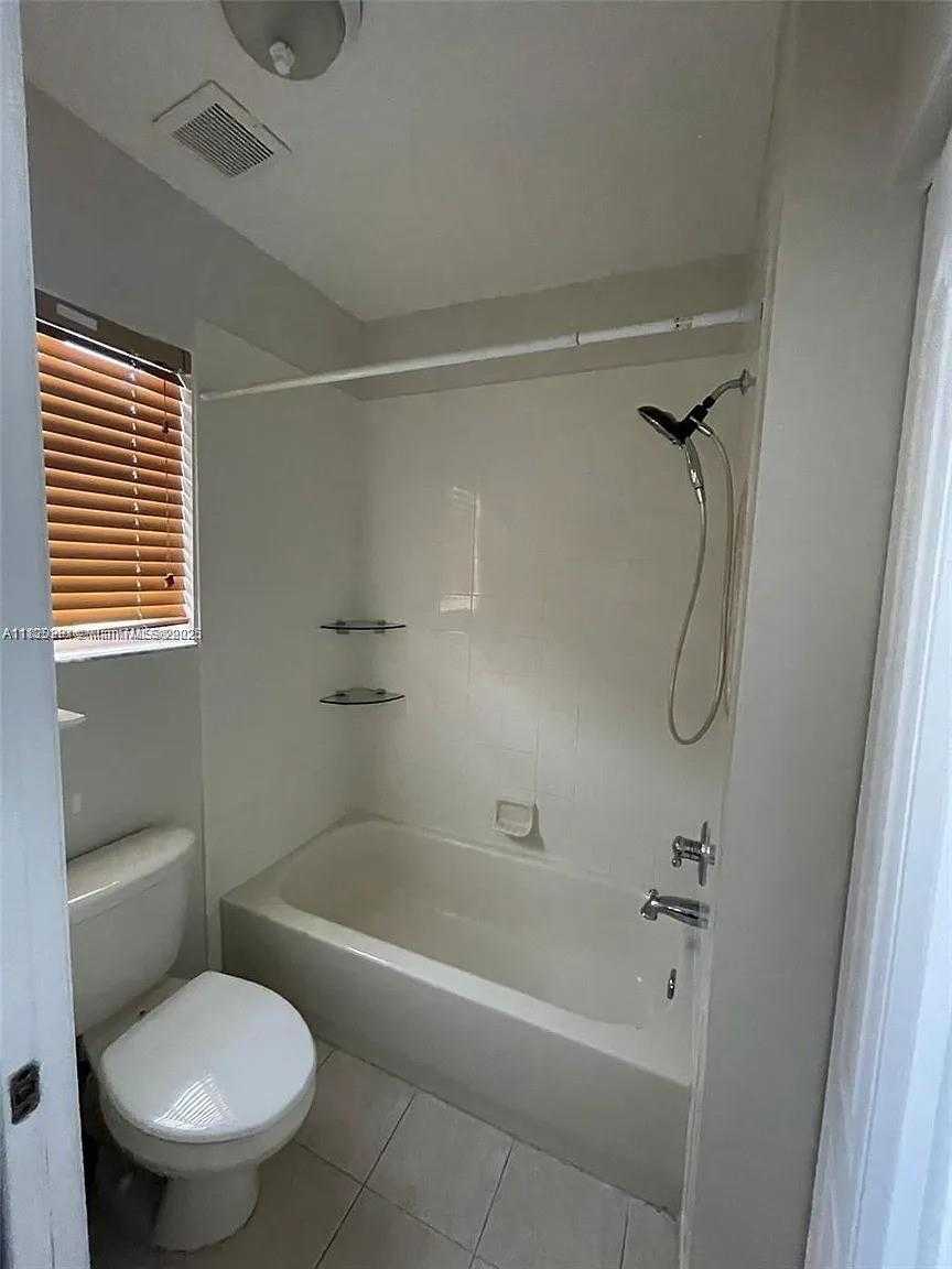 Small Image of 14318 SOUTH WEST 275TH LN, Homestead Number 11