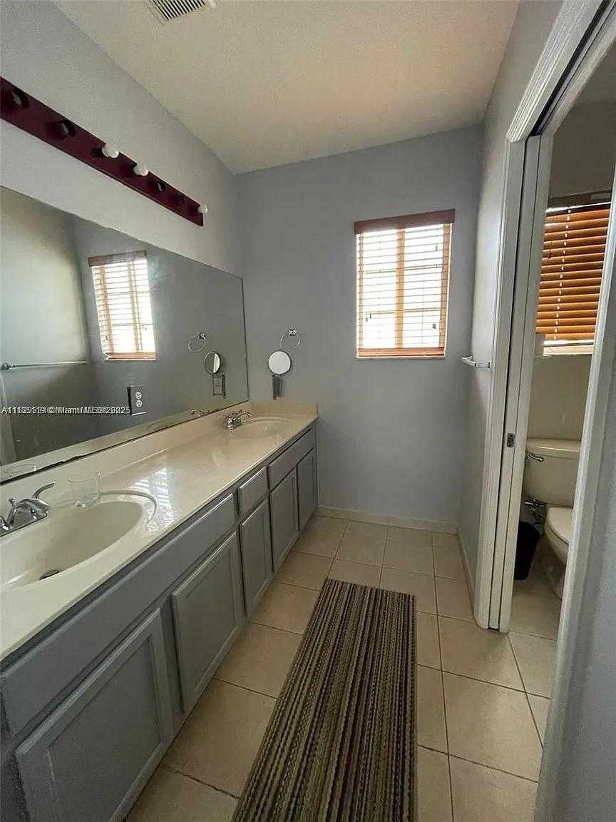 Small Image of 14318 SOUTH WEST 275TH LN, Homestead Number 9