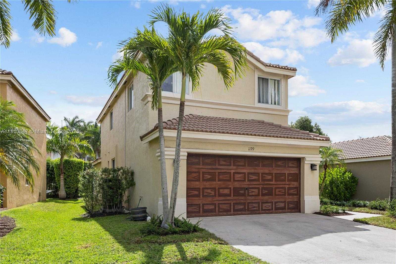 Small Image of 1199 GOLDEN CANE DR, Weston Number 2