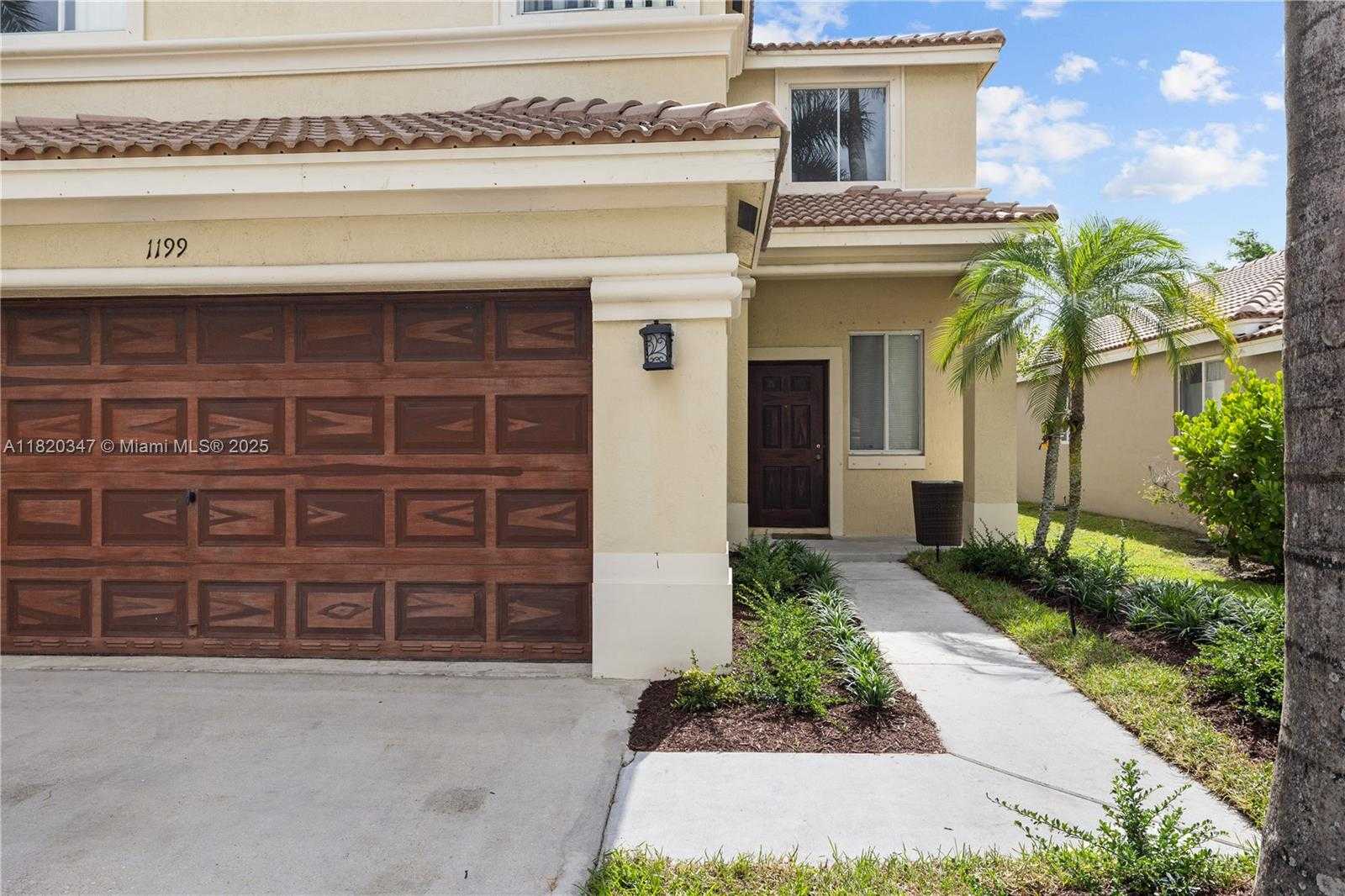 Small Image of 1199 GOLDEN CANE DR, Weston Number 4