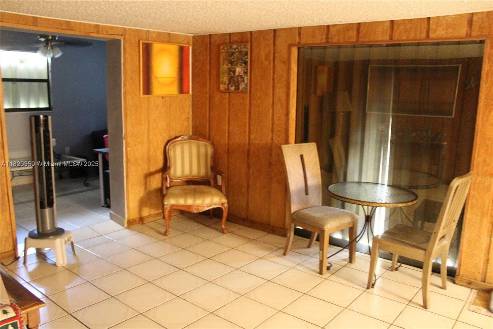 Small Image of 17820 NORTH WEST 82ND AVE, Hialeah Number 10