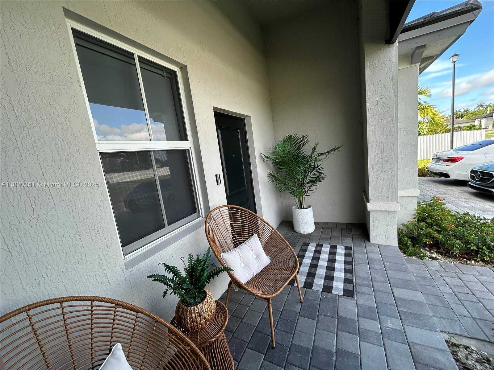 Small Image of Homestead Number 13